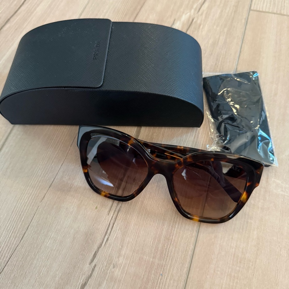 Prada PR 17ZS Sunglasses